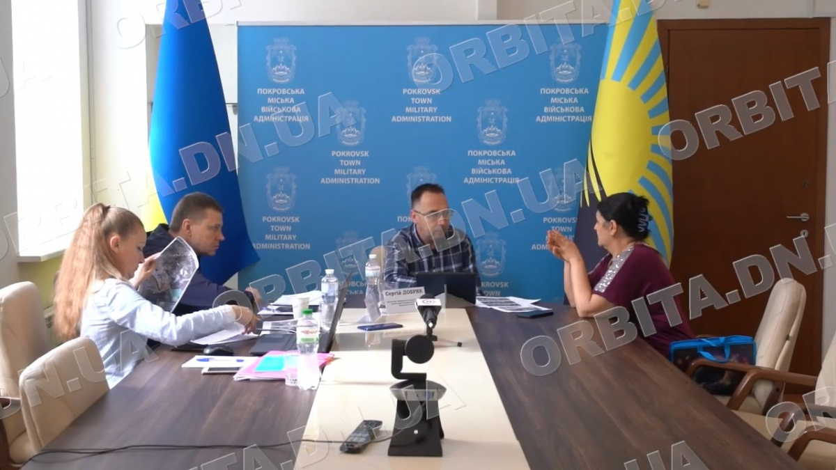Сертифікати та новий чат-бот: відбувся черговий прийом громадян керівництвом Покровської громади