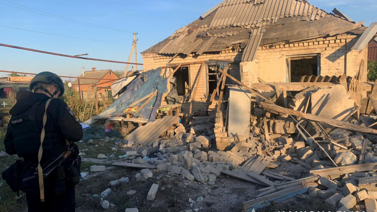 Росіяни вбили п’ятьох людей на Донеччині: поліція повідомила подробиці обстрілів за 20 вересня