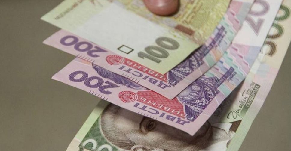 Українські банки проводять знезараження готівки через коронавірус