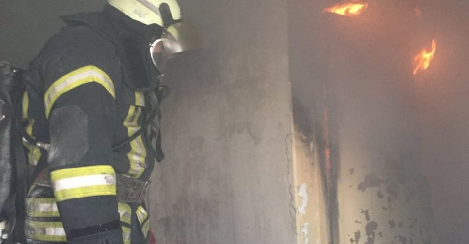 В Покровске горело заброшенное здание общежития