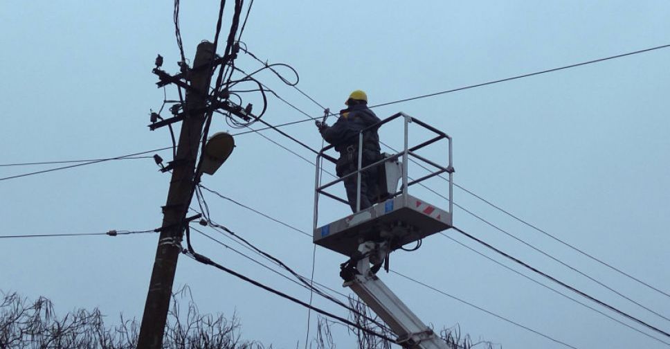 Енергетики частково відновили електропостачання у 8 населених пунктах Донеччини