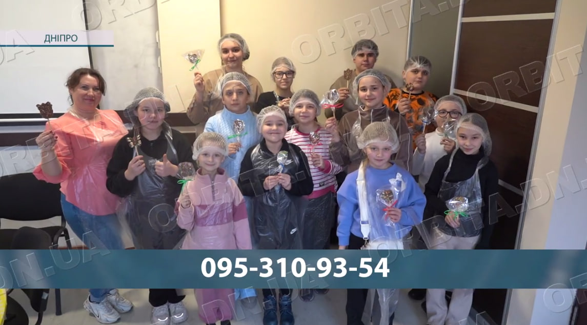 Солодка творчість: гуртківці Покровського палацу культури створювали авторські десерти