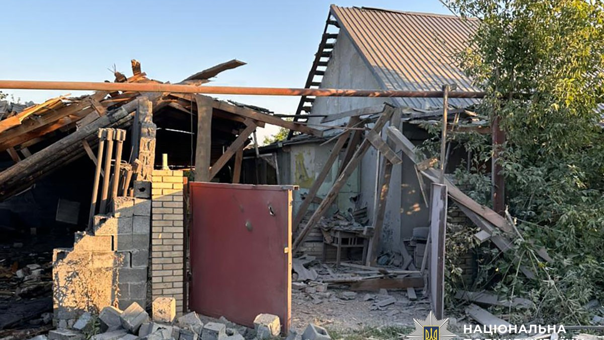Російські атаки забрали життя двох людей на Донеччині, ще шість зазнали поранень