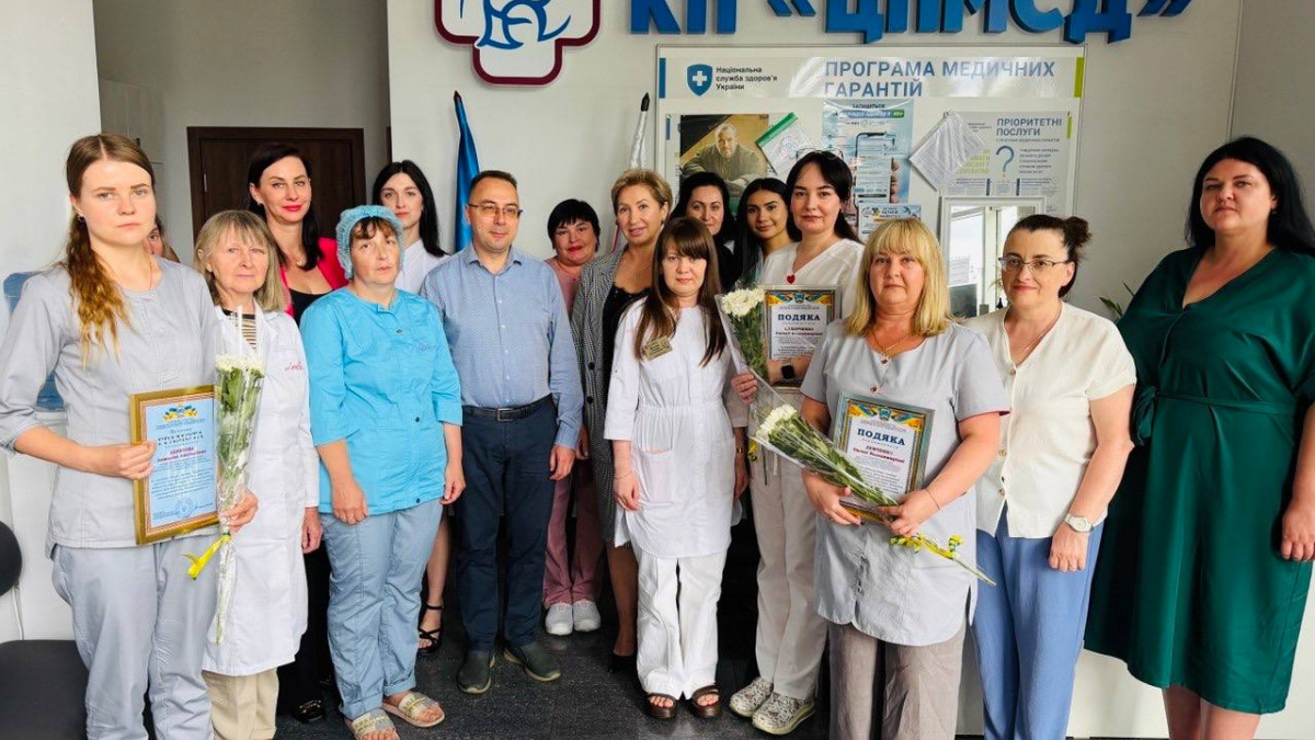 Сильніші за обставини: покровські медики приймають вітання з професійним святом