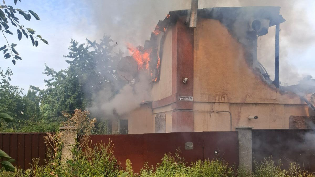 Загиблий і 11 поранених: про наслідки обстрілів Донеччини 19 серпня повідомили в поліції