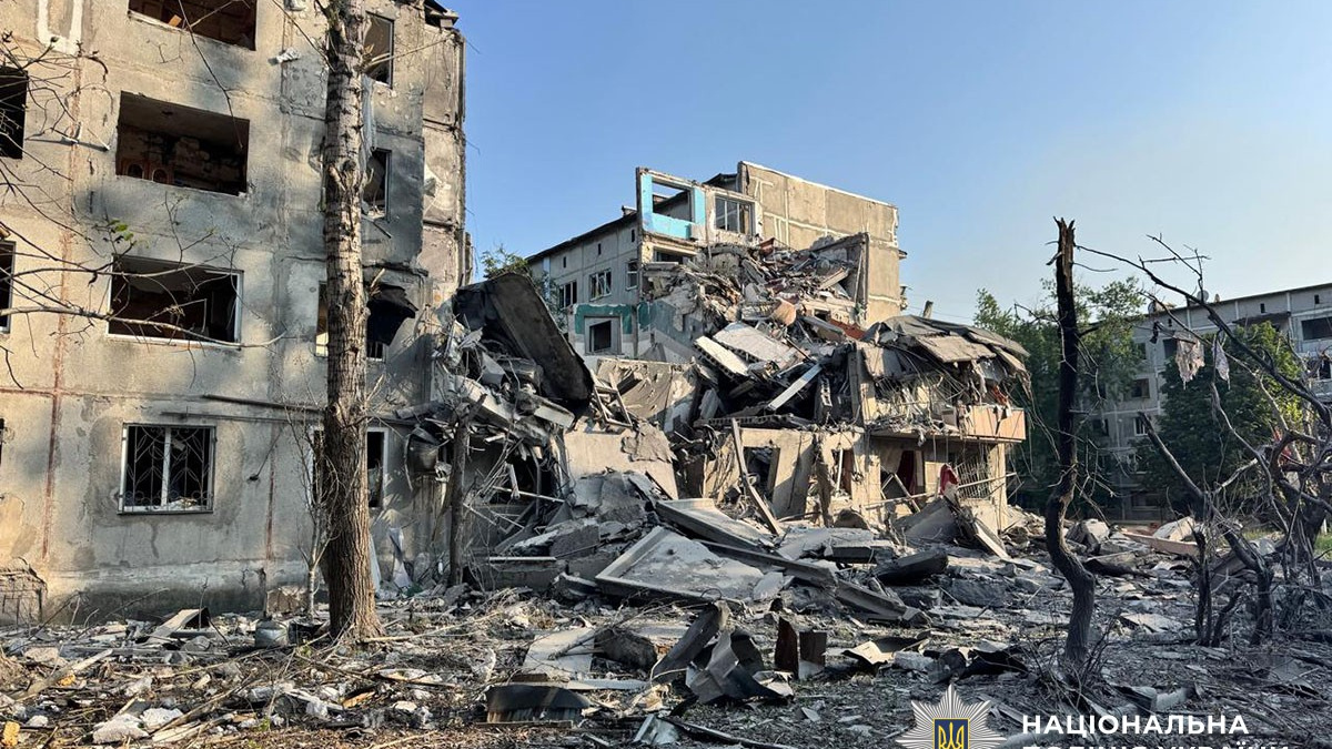 Мирноград пережив 6 обстрілів авіабомбами: наслідки обстрілів Донеччини за минулу добу