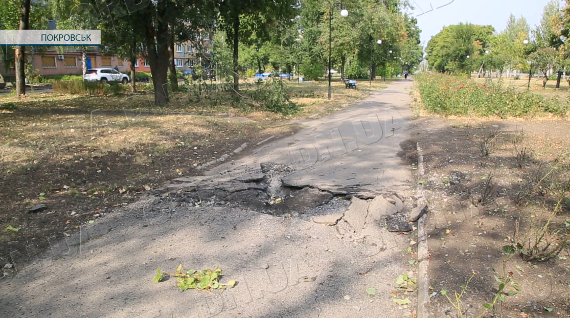 Часу на евакуацію все менше. Покровськ росіяни обстріляли з артилерії