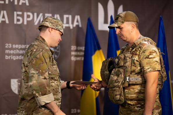 Військовий з Покровська отримав нагороду за знищення ворожої техніки