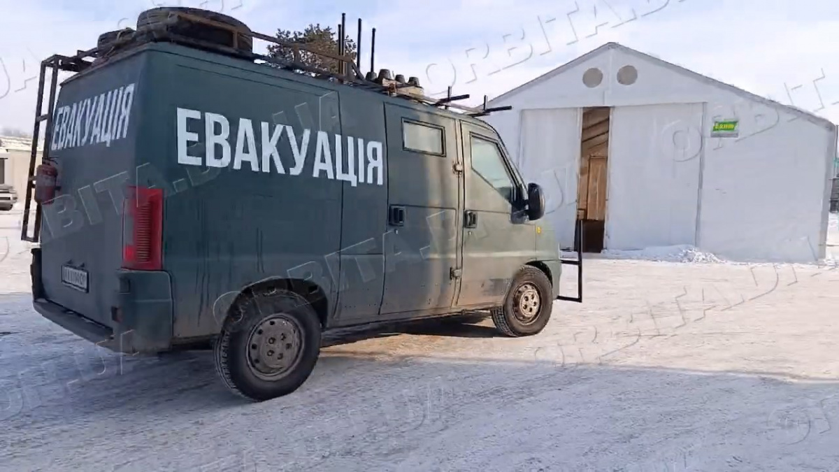 Вмовляють цивільних виїжджати: капелани продовжують евакуаційну місію на Покровському напрямку