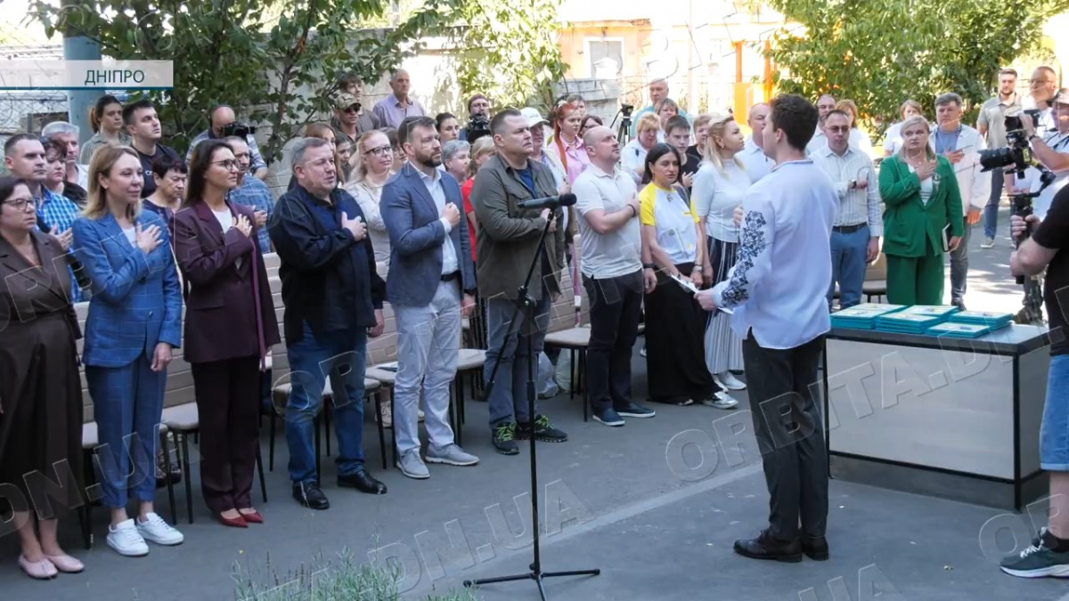 Покровська і Маріупольська громади відкрили в Дніпрі Центр життєстійкості