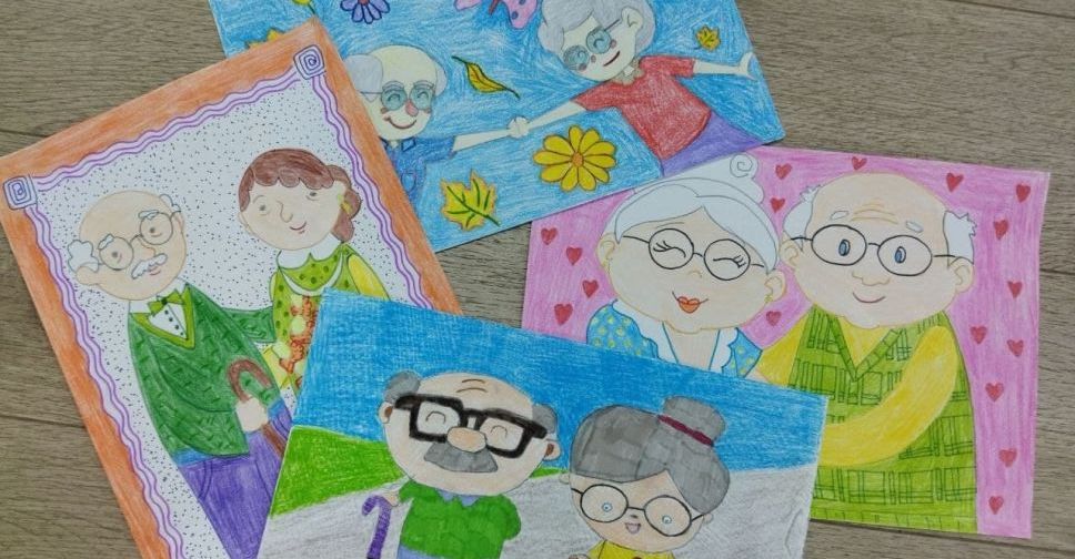 У Покровську пройшов конкурс дитячих малюнків до Дня людей похилого віку