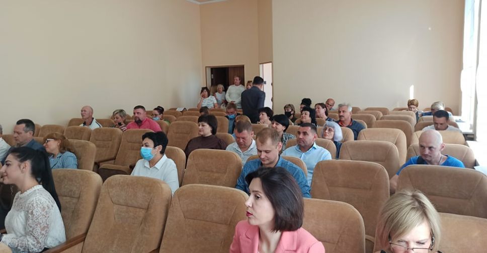 Как депутаты проголосовали за отставку Артура Попова и Малхаза Есебуа
