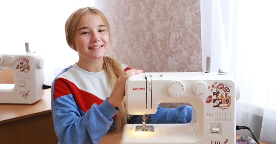Покровская ОШ №4 получила новое швейное оборудование в рамках проекта «Мой город»