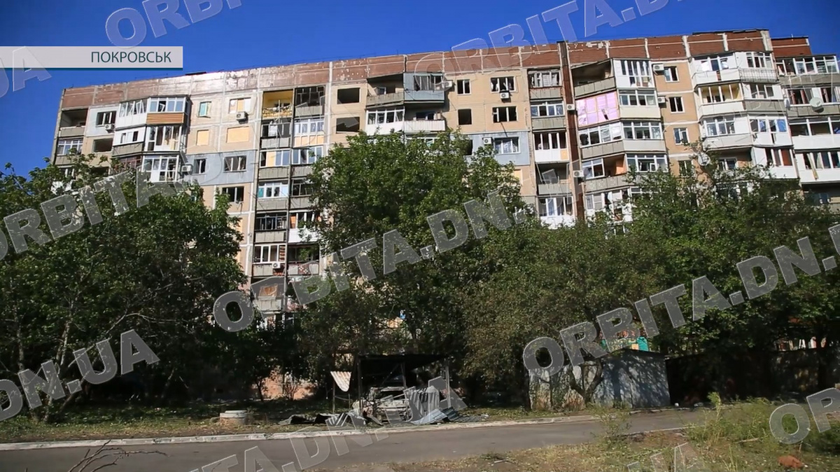 Щоденними багаторазовими обстрілами ворог зробив неможливим життя у Покровську (сюжет)