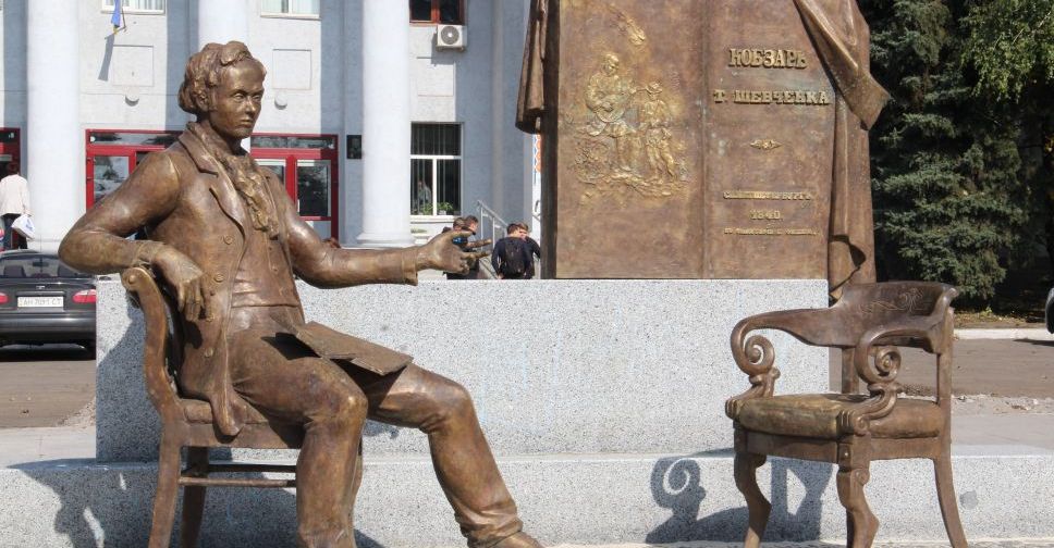 Пам’ятник Шевченку в Покровську: від критики до схвалення