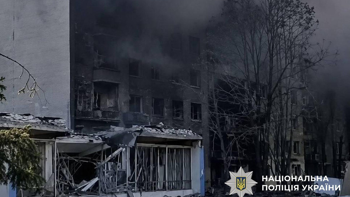 Двоє людей загинуло та двоє поранені через російськи обстріли Донеччини 13 травня