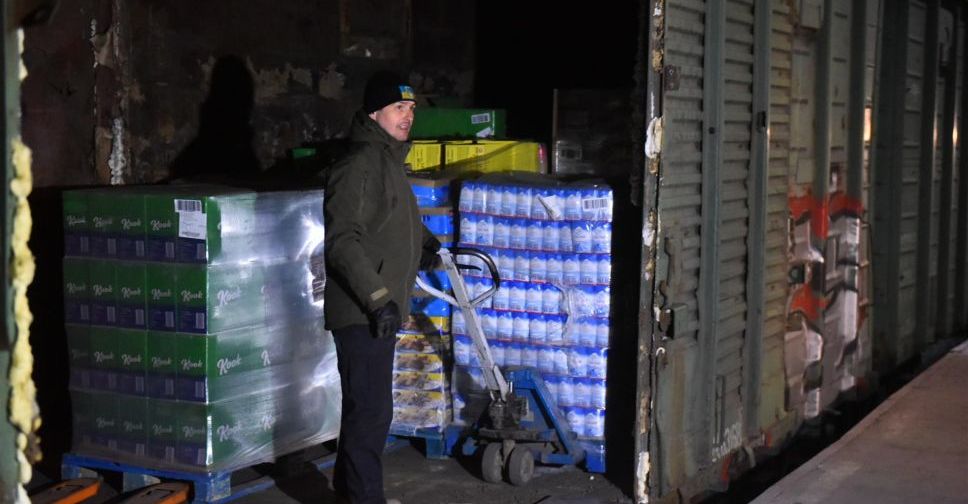 До Запоріжжя прибуло 80 тонн продуктів для гуманітарних наборів, придбаних бізнесами Метінвест та ДТЕК за підтримки Фонду Ріната Ахметова