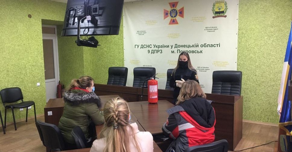 Покровські рятувальники провели навчання для працівників Кадрового Центру ПРАТ «Донецьксталь»