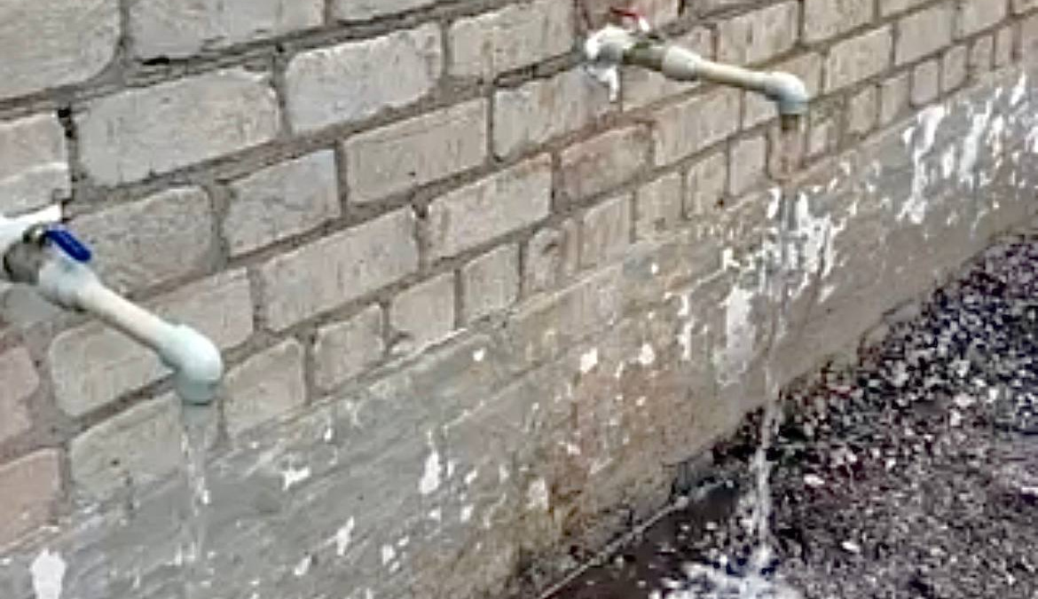 У Родинському відкрили ще одну точку роздачі води
