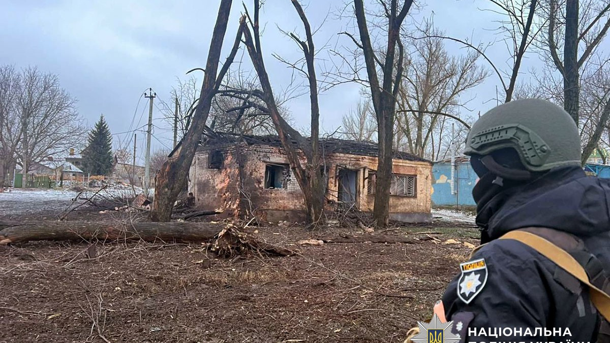 Одна людина загинула, двоє поранені внаслідок російських обстрілів Донеччини 4 січня