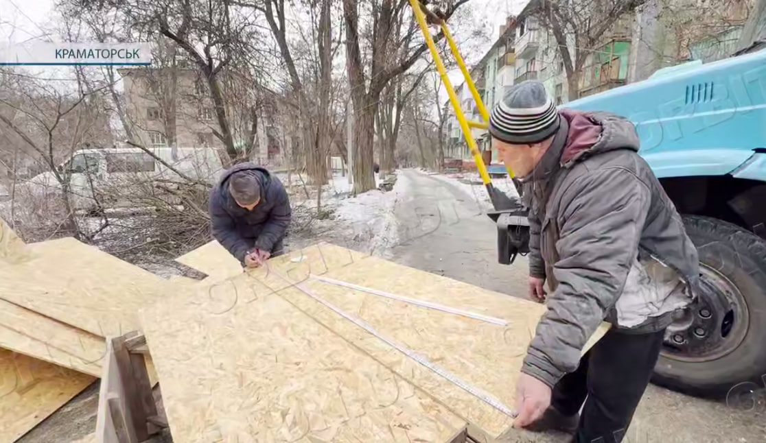 Поруч у важку хвилину: покровські комунальники продовжують трудитися на Донеччині