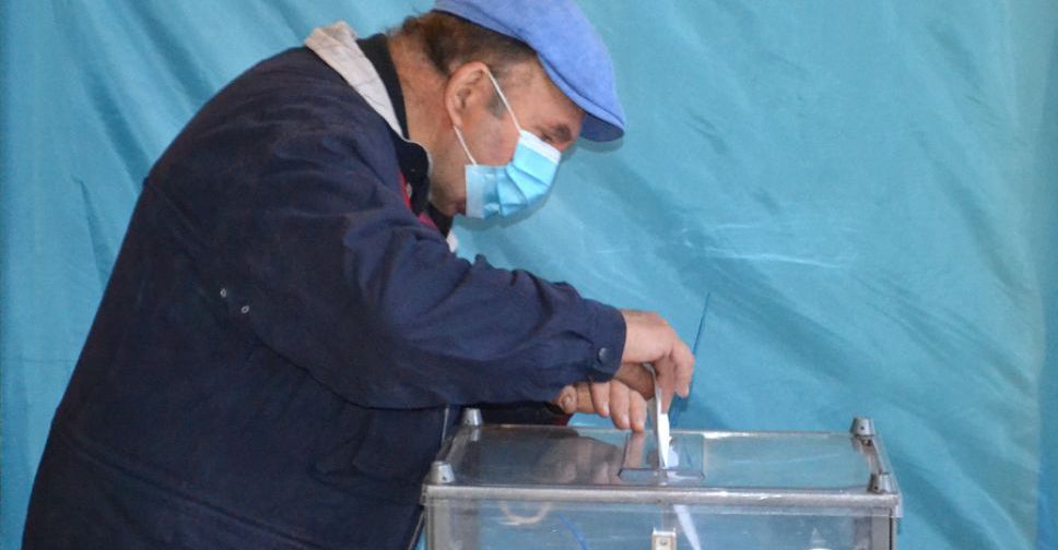 Как в Покровске проходят выборы в условиях карантина и президентский опрос
