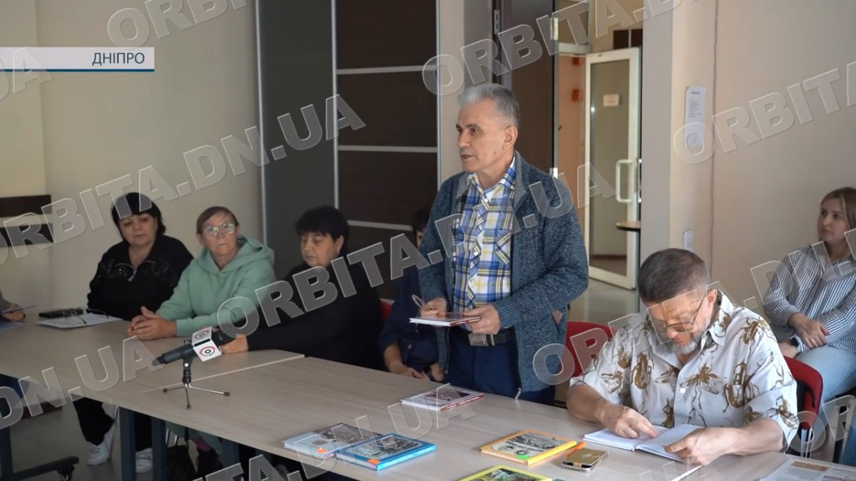 «Гришинська бойова дружина»: покровський краєзнавець Валерій Кордюков презентував нову книгу