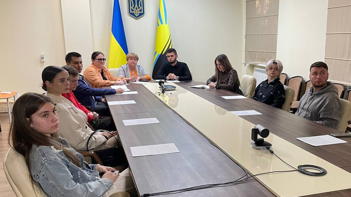 У Покровську відбулося засідання Молодіжної ради за участі представниці Донецької ОДА
