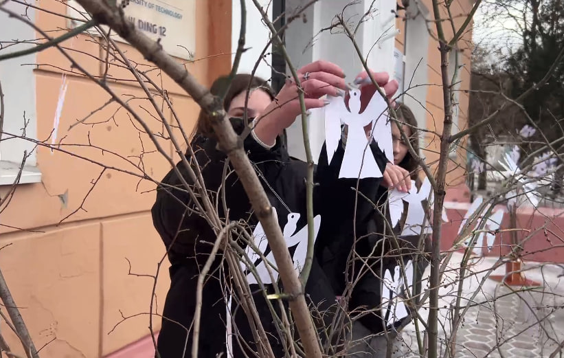 Янголи відваги: Покровська громада вшановує пам’ять Героїв Небесної Сотні