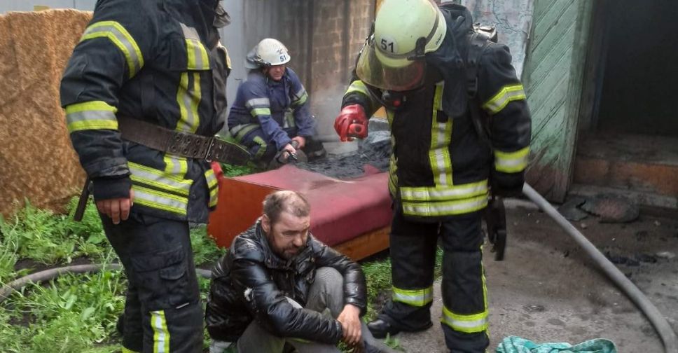 Благодаря бдительности соседа в Покровске спасли мужчину