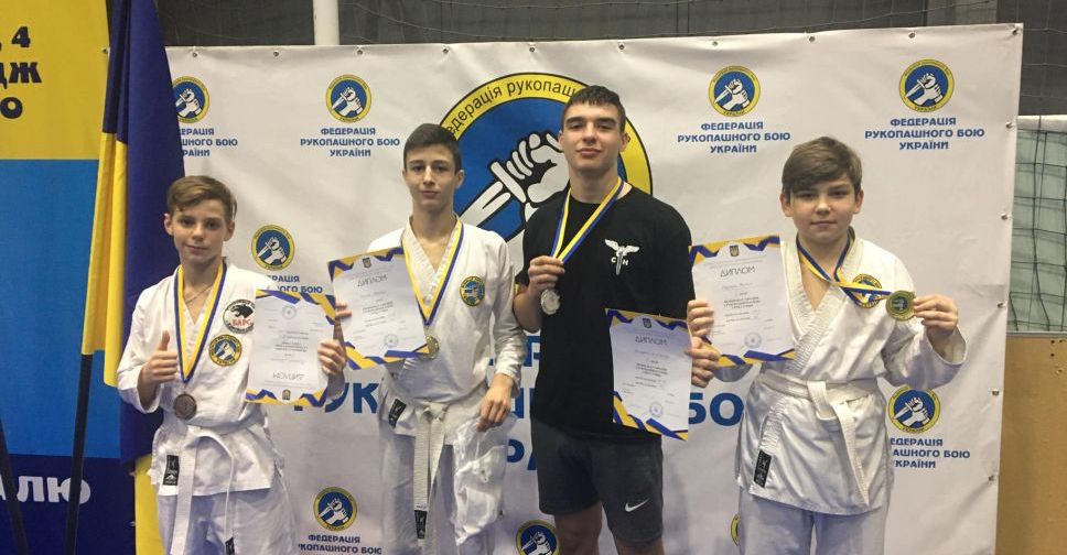 На Чемпионате Украины по рукопашному бою спортсмены Покровска завоевали четыре призовых места