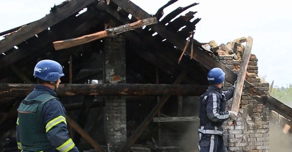 З місця подій. Демонтаж двоповерхівки в Покровську, пошкодженої внаслідок обстрілу