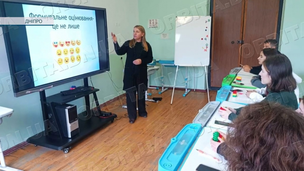 Покровський педколедж запрошує абітурієнтів на День гостинності та навчання