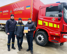 Покровська МВА передала рятувальникам вантажівку з гідробортом