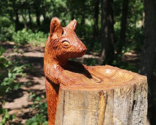 В парке «Юбилейный» появились новые скульптуры из дерева