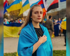 Я не жертва: добропільську фотографиню Альону Бичкову в евакуації рятує творчість