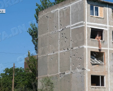 Обстріл Мирнограда 31 травня: багатоповерхівки знову відчули руйнівну силу «руського миру» (сюжет)