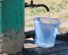Вода по часам, и то через день – как выживают жители поселка Шевченко в жаркий сезон