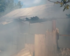 В Лысовке второй раз за неделю горел тот же дом
