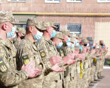 Урочисте шикування до Дня захисника України відбулось у Покровсько-Ясинуватському ОМВК