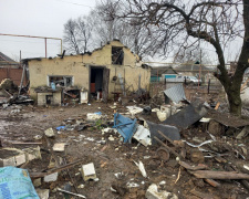 Зруйновані домівки, зламані долі: уночі росіяни обстріляли Селидове та Новогродівську громаду