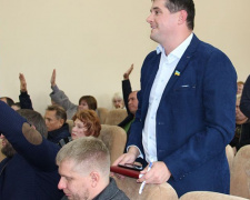 В Покровске состоялась экспресс-сессия городского совета: за все вопросы проголосовали пакетом (обновлено)