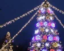 Открытие Большой новогодней елки в Покровске (прямая трансляция)