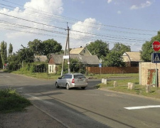На аварийно опасном перекрестке в Покровске – новые дорожные знаки
