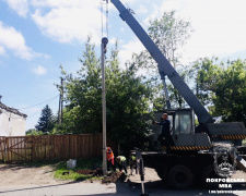 У Покровську встановили нові опори зовнішнього освітлення