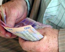 В Украине запланировали 12 этапов повышения пенсий