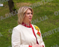 Творчі та завзяті: покровчанка відновила у Дніпрі мистецькі зустрічі лабораторії «City-ART»