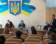 Заседание штаба по ЧС в Покровске по вопросу открытия непродовольственных рынков (запись трансляции)
