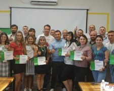 «Слуги Народа» открыли в Мариуполе школу депутатов