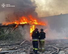 У Мирнограді вогнеборці ліквідували наслідки трьох ворожих обстрілів